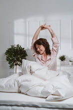 Lade das Bild in den Galerie-Viewer, Bio Ganzjahres Bettdecke 135x200 cm