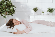 Lade das Bild in den Galerie-Viewer, Seitenschläferkissen 145 cm