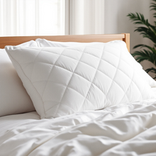 Lade das Bild in den Galerie-Viewer, Alpaka-Zirben Kissen